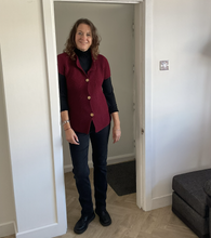 Load image into Gallery viewer, Donna Burgundy 3 button waistcoat a174