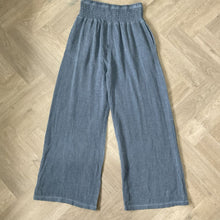 Load image into Gallery viewer, Linda Denim Blue Shirred Waistband Palazzo Trousers with Pockets | UK 10–16