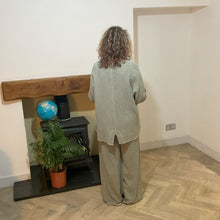 Load image into Gallery viewer, Linda Classic Khaki green Shirred Waistband Palazzo Trousers with Pockets | UK 10–16