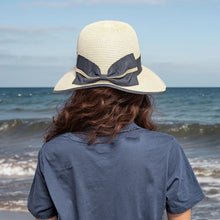 Load image into Gallery viewer, Open Back Bow Foldable Hat (57cm) - Natural Cream