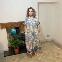 Load image into Gallery viewer, Blue animal design floaty dress with pockets (A172)