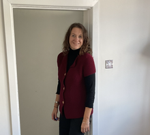 Load image into Gallery viewer, Donna Burgundy 3 button waistcoat a174