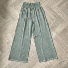 Load image into Gallery viewer, Linda Classic Khaki green Shirred Waistband Palazzo Trousers with Pockets | UK 10–16