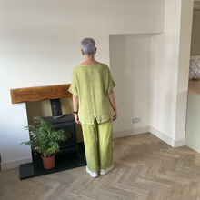 Load image into Gallery viewer, Linda Classic Lime green Shirred Waistband Palazzo Trousers with Pockets | UK 10–16