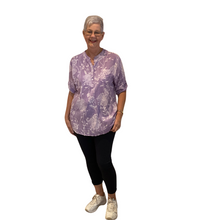 Load image into Gallery viewer, Ladies Lilac dandelion print shirt (A127)