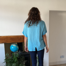 Load image into Gallery viewer, Caroline Turquoise Linen/cotton Mix Top | Flattering One Size UK 10–18