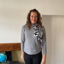 Load image into Gallery viewer, Super Soft Round neck Grey Italian Plain Jumper – One Size (12–16) A185