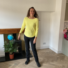 Load image into Gallery viewer, Super Soft Round neck Yellow Italian Plain Jumper – One Size (12–16) A185