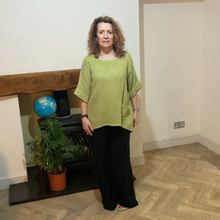 Load image into Gallery viewer, Caroline Green Linen/cotton Mix Top | Flattering One Size UK 10–18