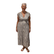 Load image into Gallery viewer, Ladies Navy blue V neck button front floral dress (A169)