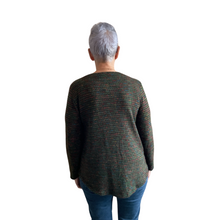 Load image into Gallery viewer, Green Fleck tops/jumper with one pocket. (A171)