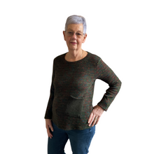 Load image into Gallery viewer, Green Fleck tops/jumper with one pocket. (A171)
