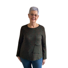 Load image into Gallery viewer, Green Fleck tops/jumper with one pocket. (A171)