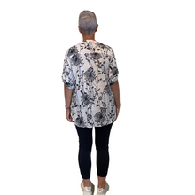 Load image into Gallery viewer, Ladies white/navy dandelion print shirt (A127)