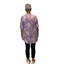 Load image into Gallery viewer, Ladies Lilac dandelion print shirt (A127)