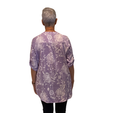 Load image into Gallery viewer, Ladies Lilac dandelion print shirt (A127)