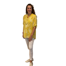Load image into Gallery viewer, Ladies Yellow dandelion print shirt (A127)