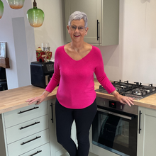 Load image into Gallery viewer, Super Soft Fuchsia pink Italian Plain Jumper – One Size (12–16) A176