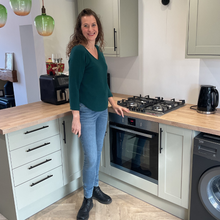 Load image into Gallery viewer, Super Soft Emerald Green Italian Plain Jumper – One Size (12–16) A176