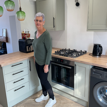 Load image into Gallery viewer, Super Soft Khaki Green Italian Plain Jumper – One Size (12–16) A176