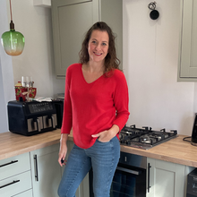 Load image into Gallery viewer, Super Soft rted Italian Plain Jumper – One Size (12–16) A176