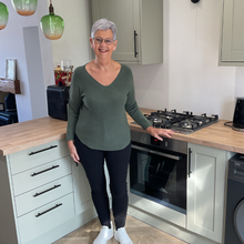 Load image into Gallery viewer, Super Soft Khaki Green Italian Plain Jumper – One Size (12–16) A176