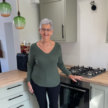 Load image into Gallery viewer, Super Soft Khaki Green Italian Plain Jumper – One Size (12–16) A176