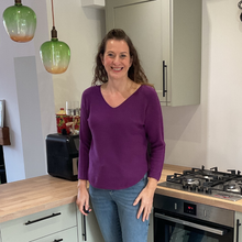 Load image into Gallery viewer, Super Soft Purple Italian Plain Jumper – One Size (12–16) A176