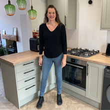 Load image into Gallery viewer, Super Soft Black Italian Plain Jumper – One Size (12–16) A176