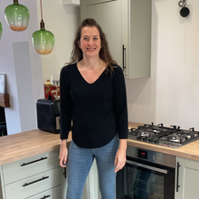 Load image into Gallery viewer, Super Soft Black Italian Plain Jumper – One Size (12–16) A176