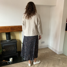 Load image into Gallery viewer, Cream Plain Colour Padded Jacket – Waist Length | One Size (UK 10–14) | Lightweight Warm Outerwear | Pamper Yourself -A179