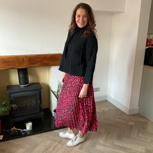 Load image into Gallery viewer, Fuchsia Full Length Pleated Animal Print Maxi Skirt – One Size (UK 10–16) | Flowy Boho Style | 100% Polyester - A177