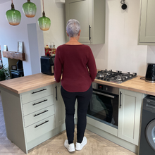 Load image into Gallery viewer, Super Soft Burgundy Italian Plain Jumper – One Size (12–16) A176