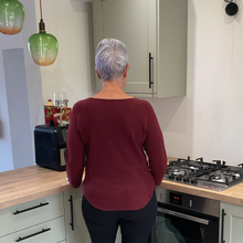 Load image into Gallery viewer, Super Soft Burgundy Italian Plain Jumper – One Size (12–16) A176