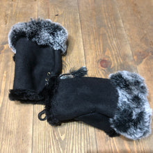 Load image into Gallery viewer, Black Faux Fur Gloves.