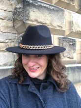 Load image into Gallery viewer, Black Adjustable felt look Fedora hat