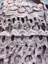 Load image into Gallery viewer, Baby pink thin flower lace long scarf with tassels