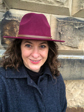Load image into Gallery viewer, Burgundy Adjustable felt look Fedora hat