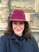 Load image into Gallery viewer, Burgundy Adjustable felt look Fedora hat