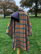 Load image into Gallery viewer, Lilac cape UK