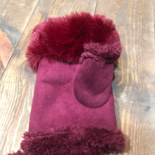 Load image into Gallery viewer, Burgundy faux fur gloves
