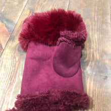 Load image into Gallery viewer, Burgundy faux fur gloves