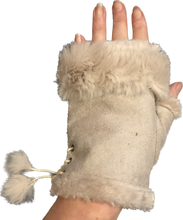 Load image into Gallery viewer, Cream Faux Fur Trimmed Fingerless Gloves/mittens
