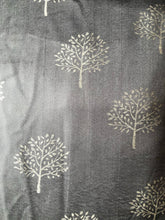 Load image into Gallery viewer, Grey and grey mulberry tree pashmina

