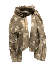 Load image into Gallery viewer, Pretty bow design womens Scarf, great present/gifts. (Green with white bows)
