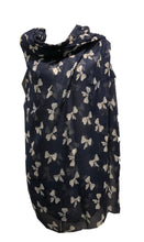 Load image into Gallery viewer, Pretty bow design womens Scarf, great present/gifts. (Green with white bows)