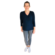 Load image into Gallery viewer, Ladies Navy Blue V-neck Jumper (A126)