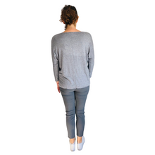 Load image into Gallery viewer, Ladies light grey V-neck Jumper (A126)