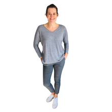 Load image into Gallery viewer, Ladies light grey V-neck Jumper (A126)