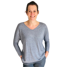 Load image into Gallery viewer, Ladies light grey V-neck Jumper (A126)